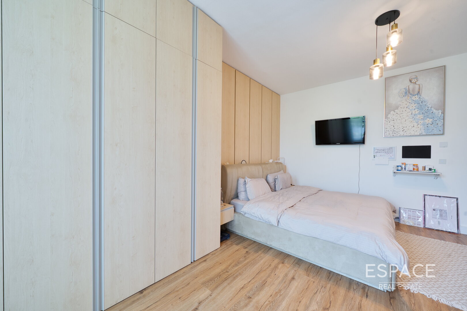 PropertiesGalleryCamera