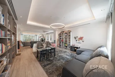 Meadows 6, Meadows, Dubai - Espace