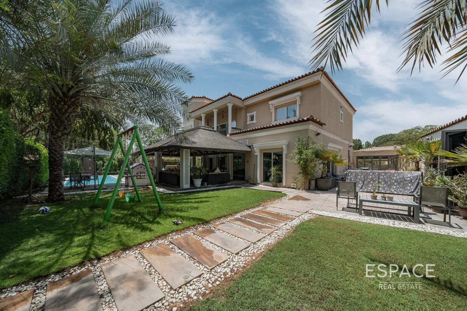 PropertiesGalleryCamera