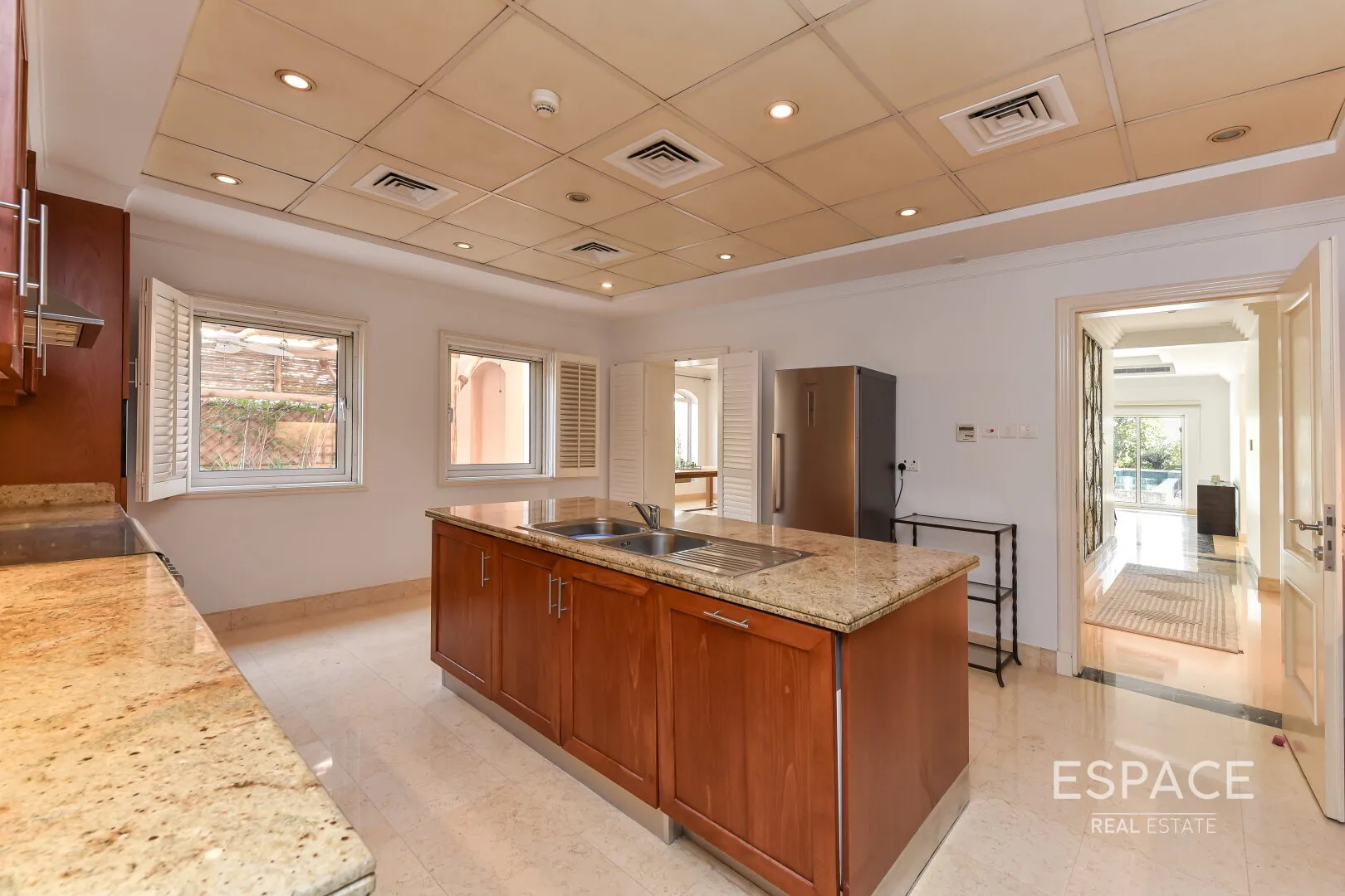 PropertiesGalleryCamera