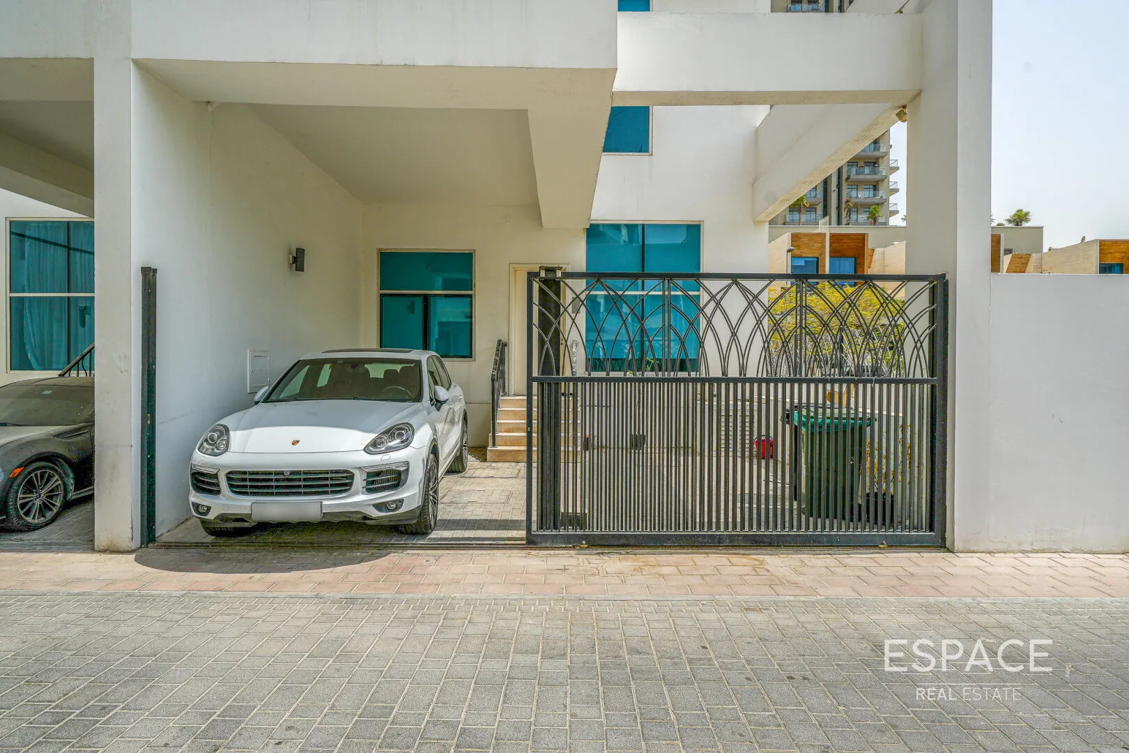 PropertiesGalleryCamera