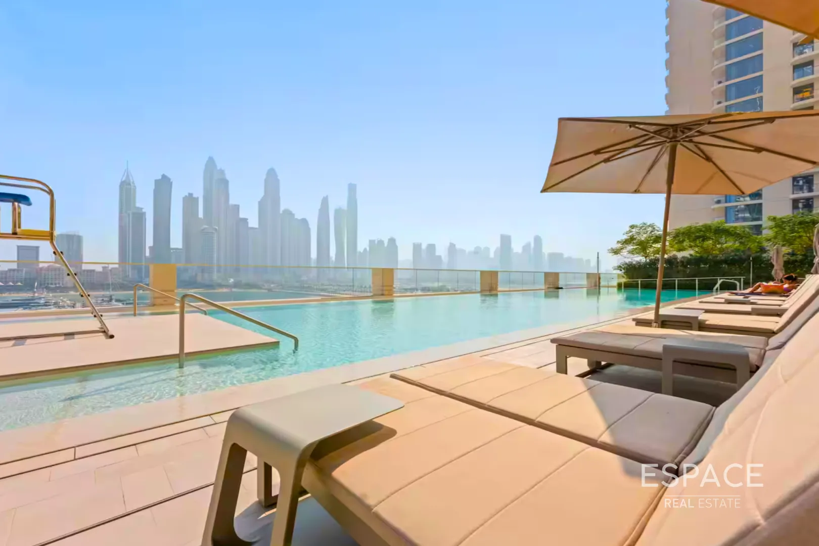 single static gallery