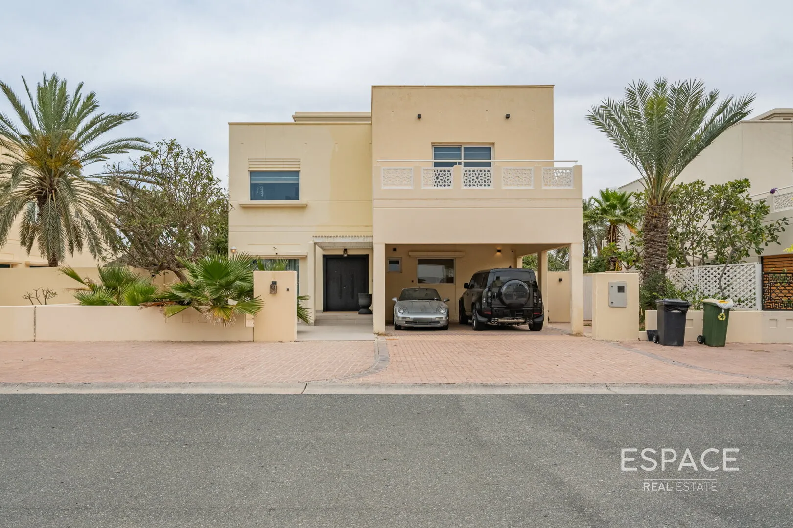 PropertiesGalleryCamera