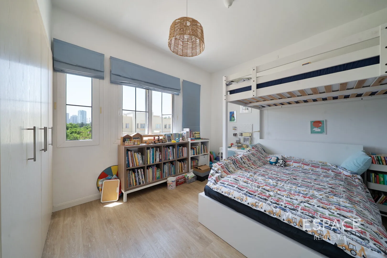 PropertiesGalleryCamera