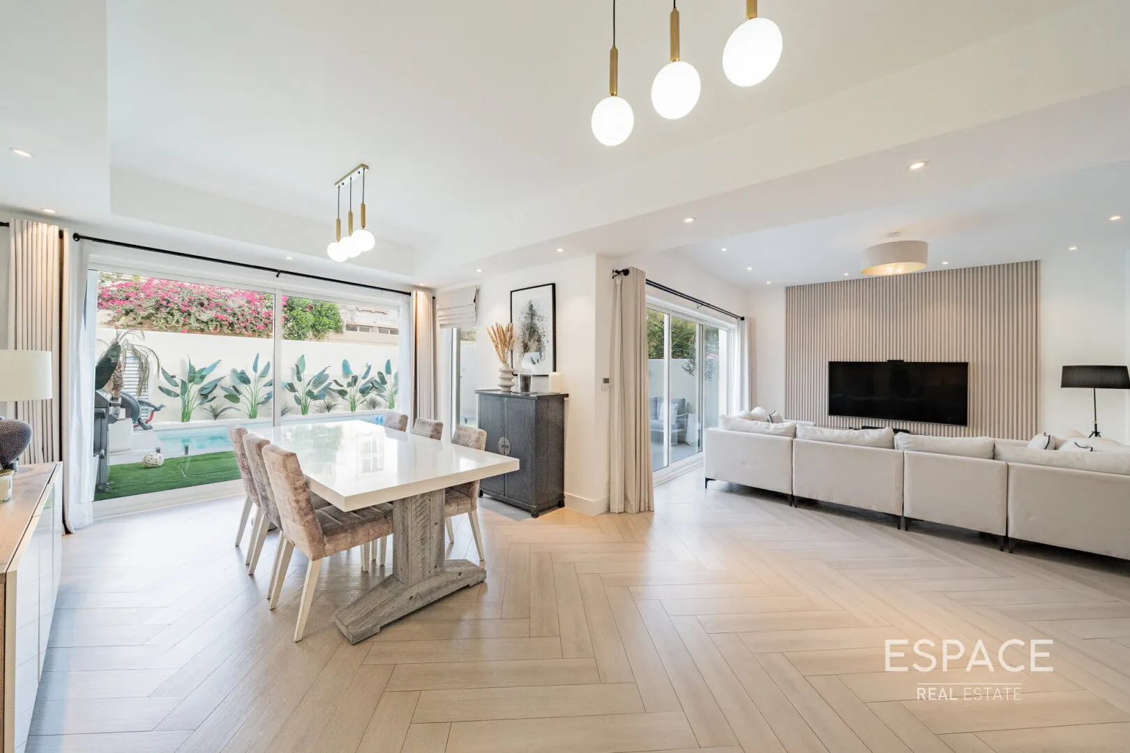 single static gallery