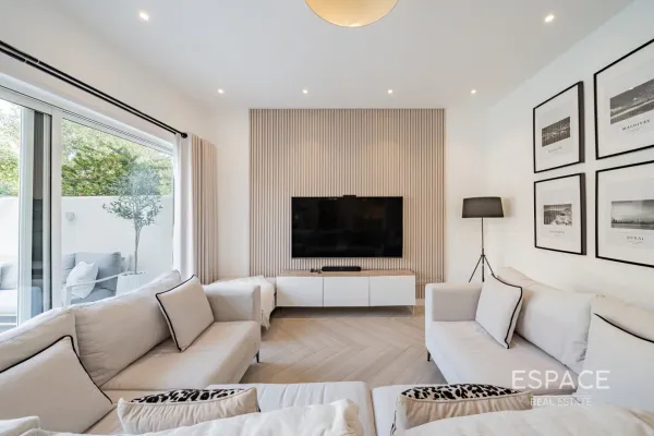 single static gallery