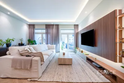 Shoreline - Hamri, Palm Jumeirah, Dubai - Espace