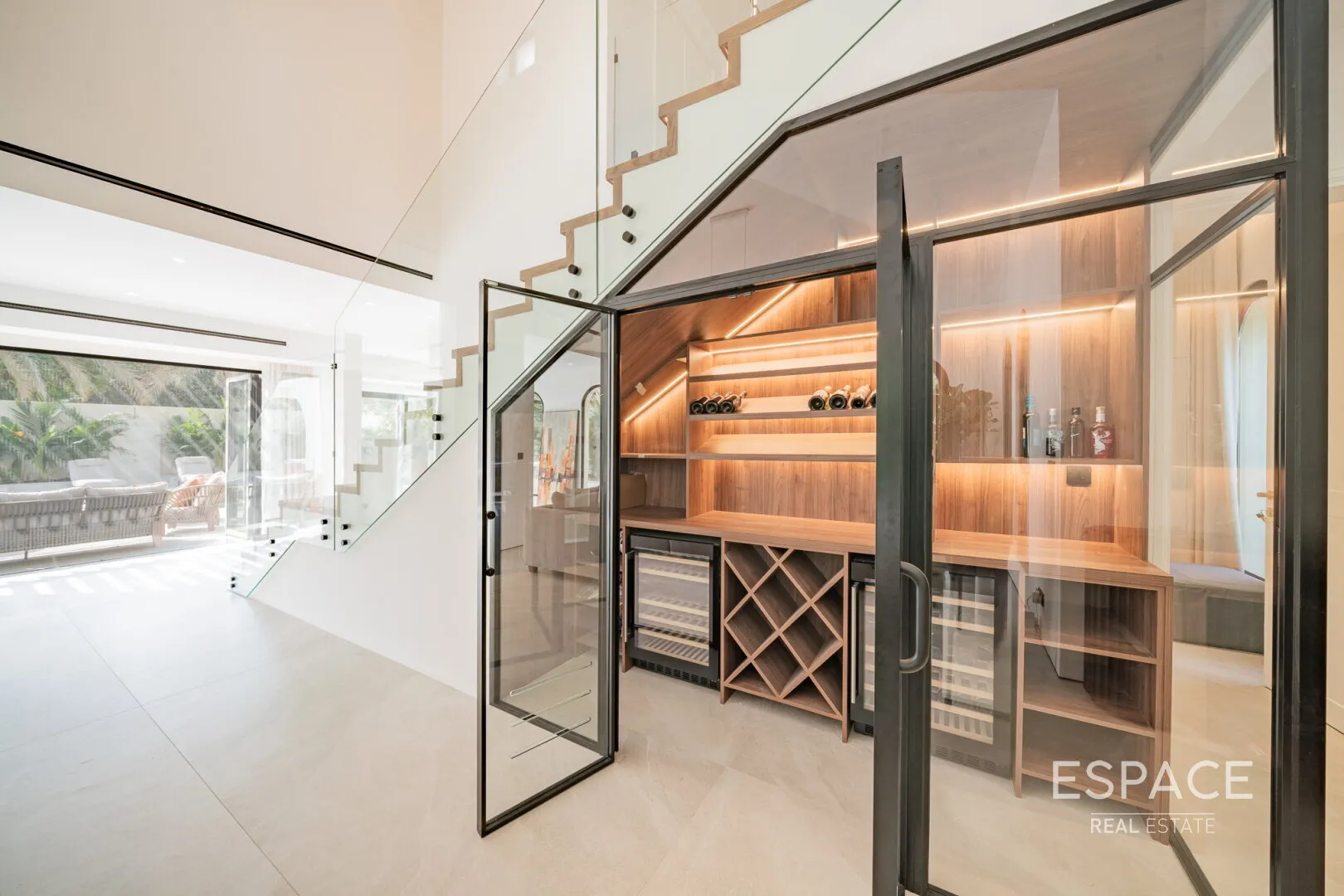 PropertiesGalleryCamera