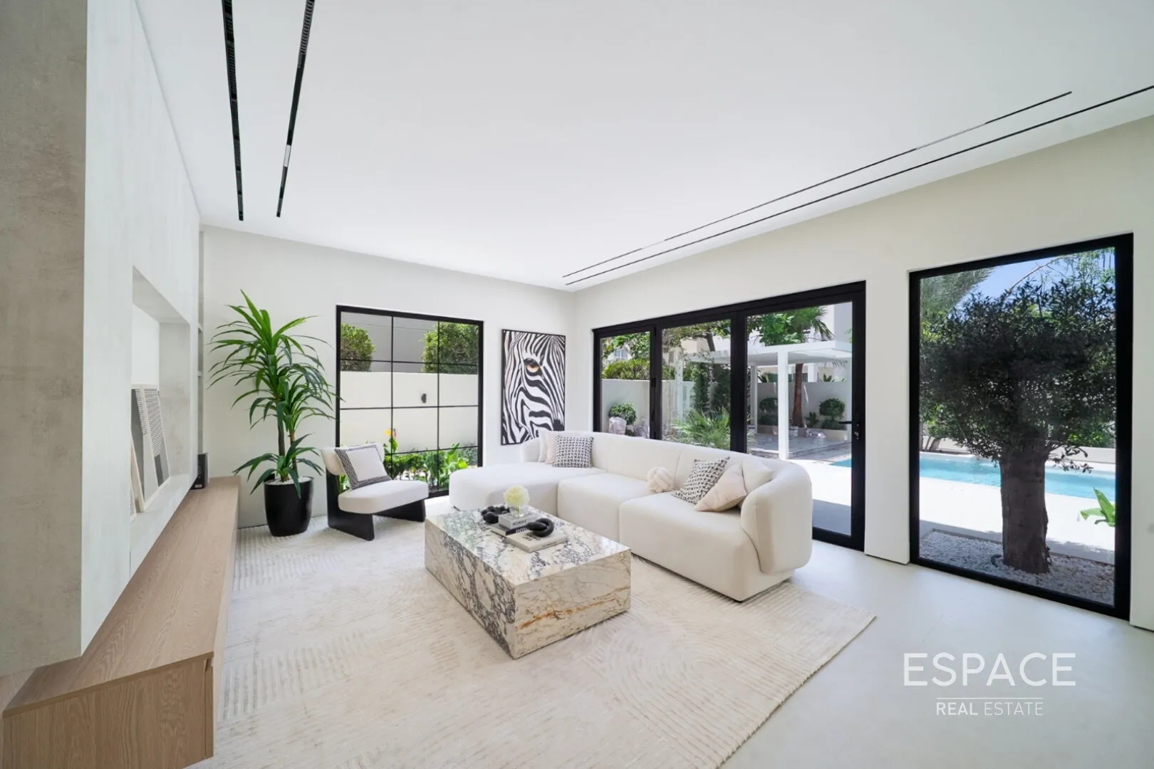 single static gallery