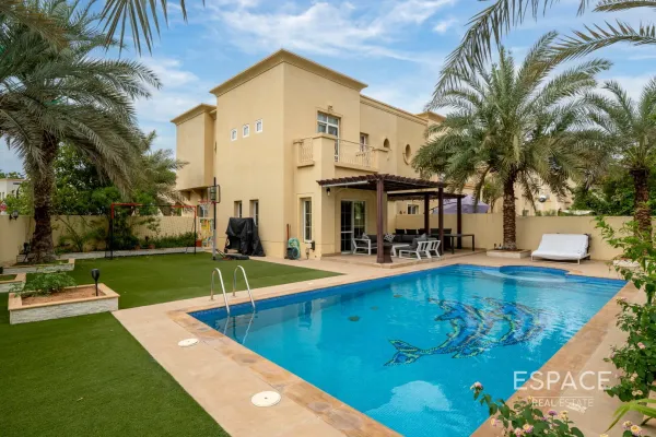 Springs 2, Springs, Dubai - Espace