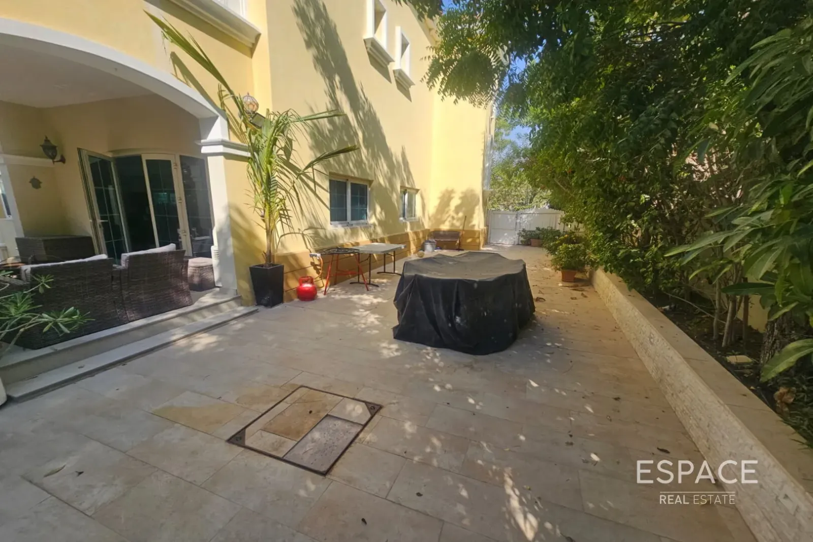 PropertiesGalleryCamera