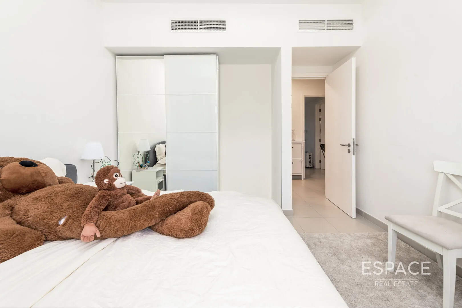 single static gallery