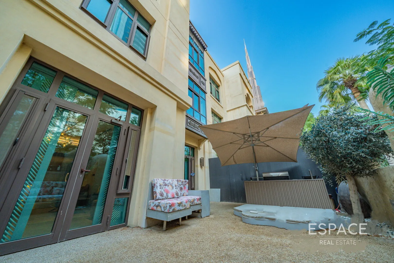 single static gallery