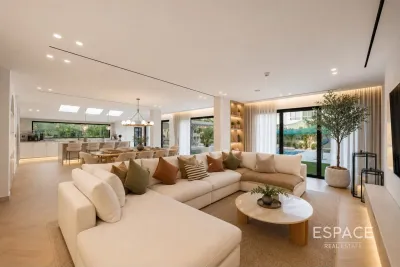 Jumeirah Village Triangle, Jumeirah Village Triangle, Dubai - Espace
