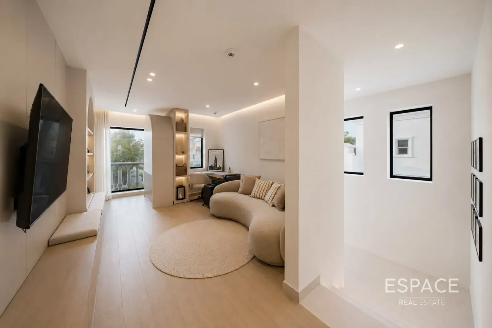 PropertiesGalleryCamera