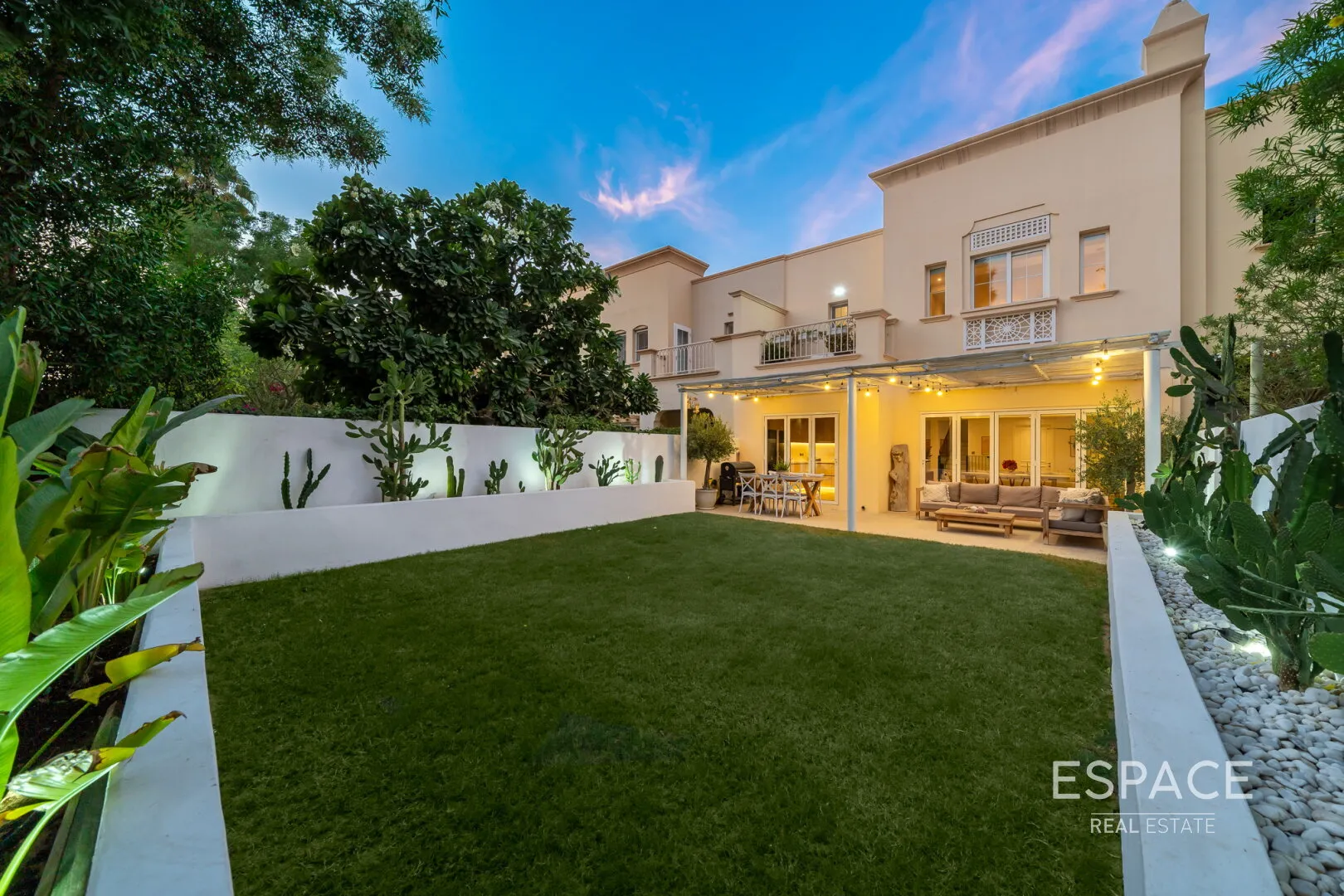 single static gallery