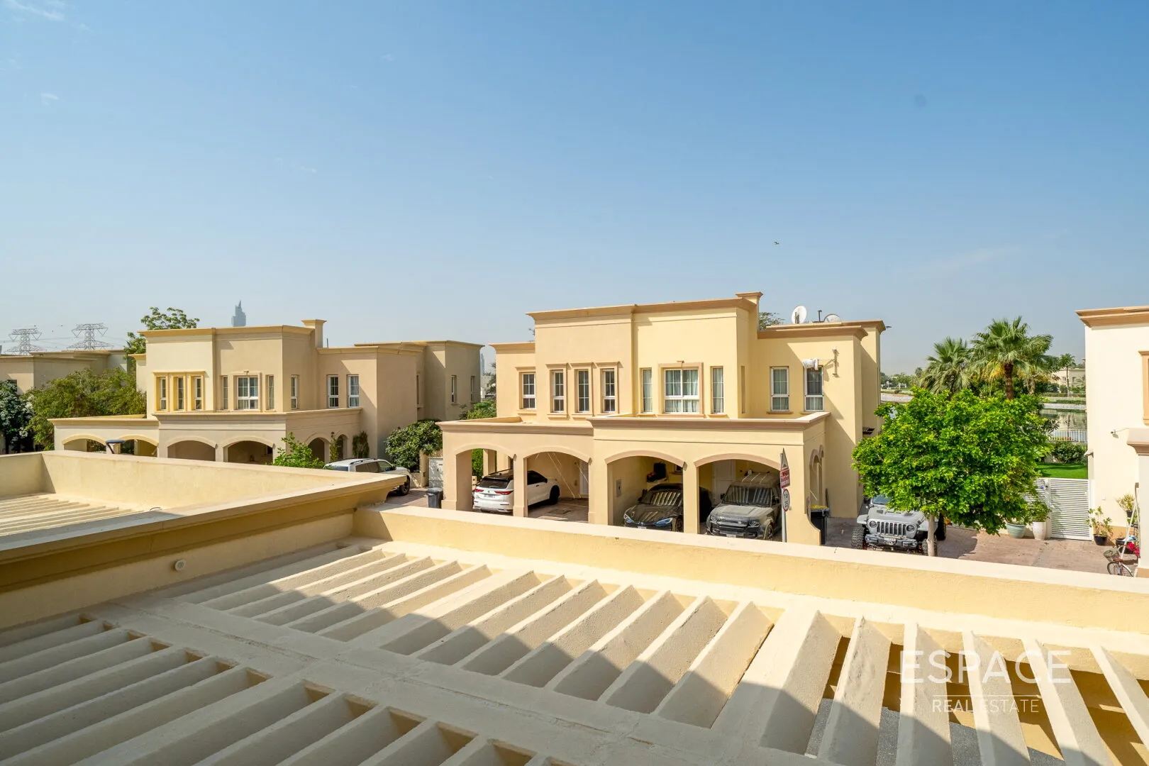 PropertiesGalleryCamera