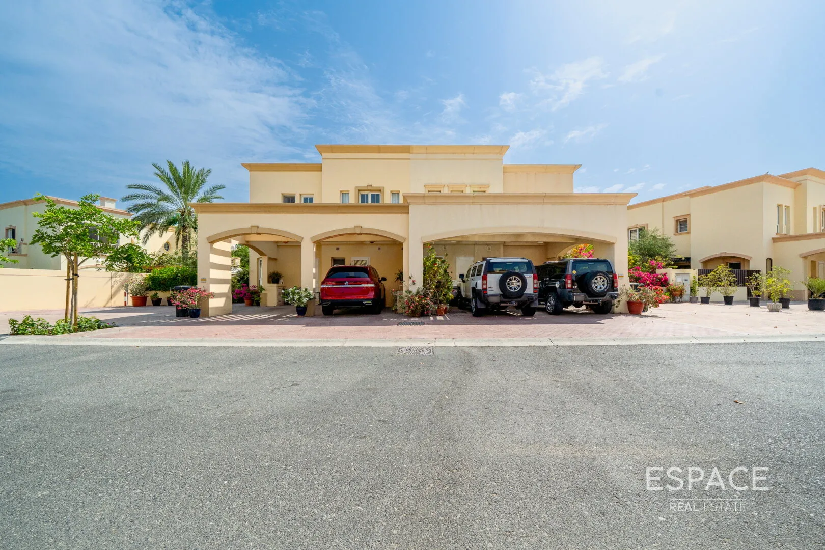 PropertiesGalleryCamera