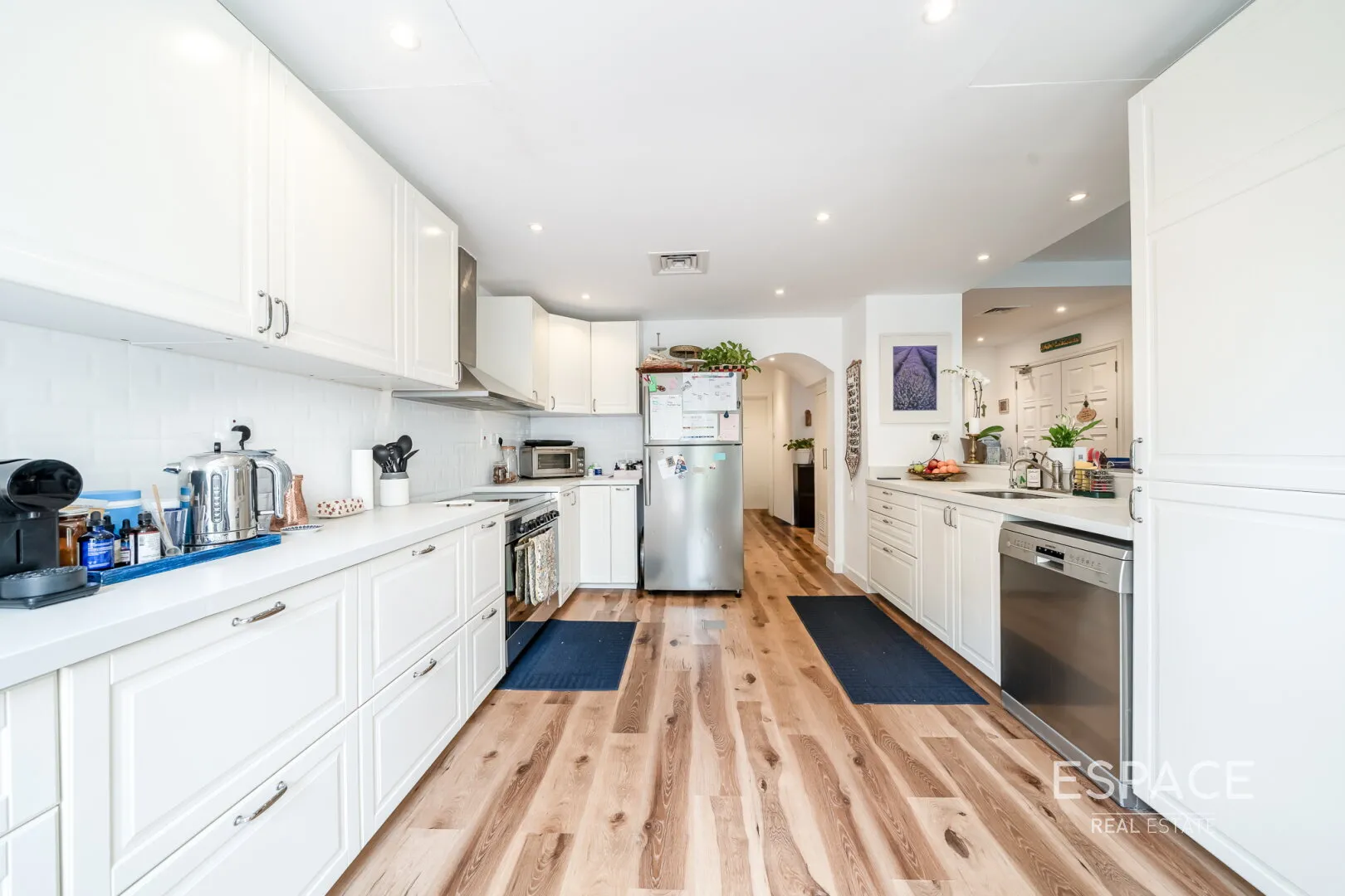PropertiesGalleryCamera