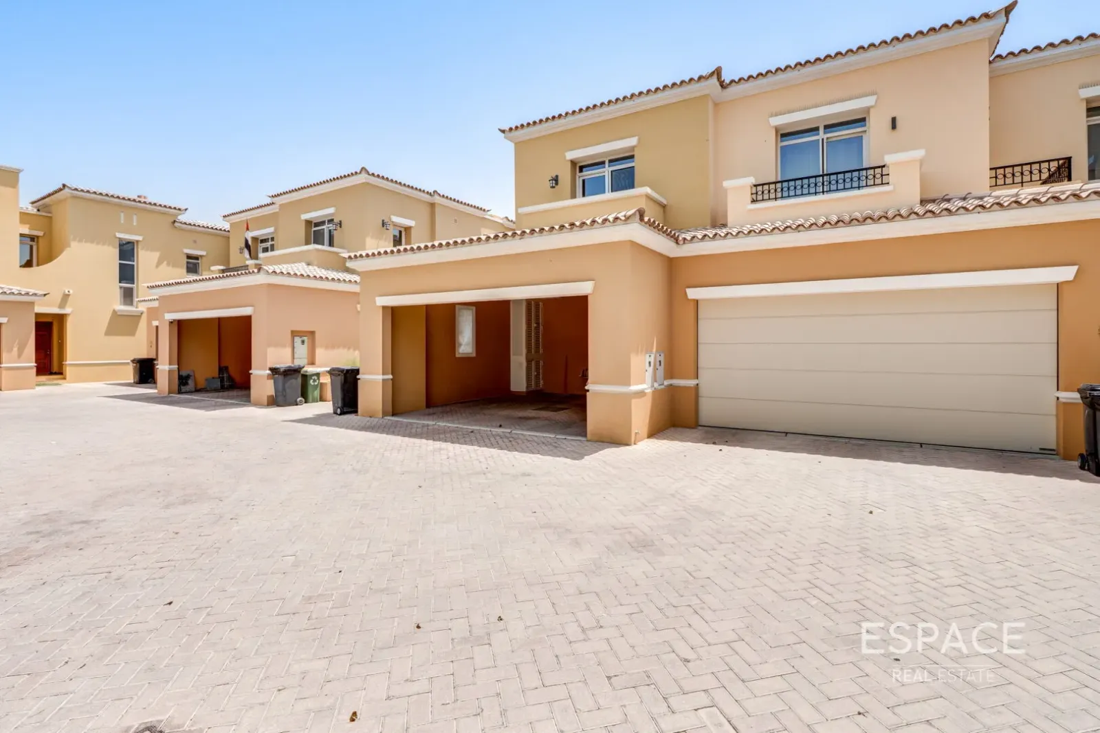 PropertiesGalleryCamera