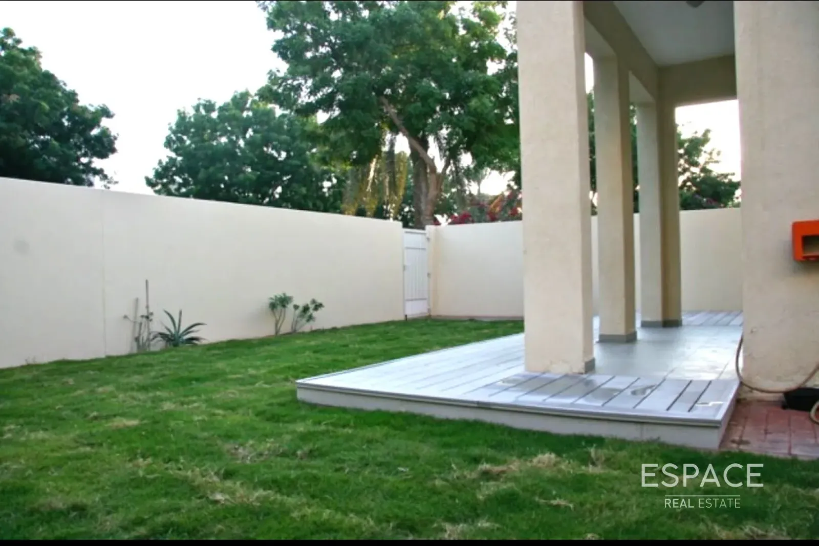 PropertiesGalleryCamera