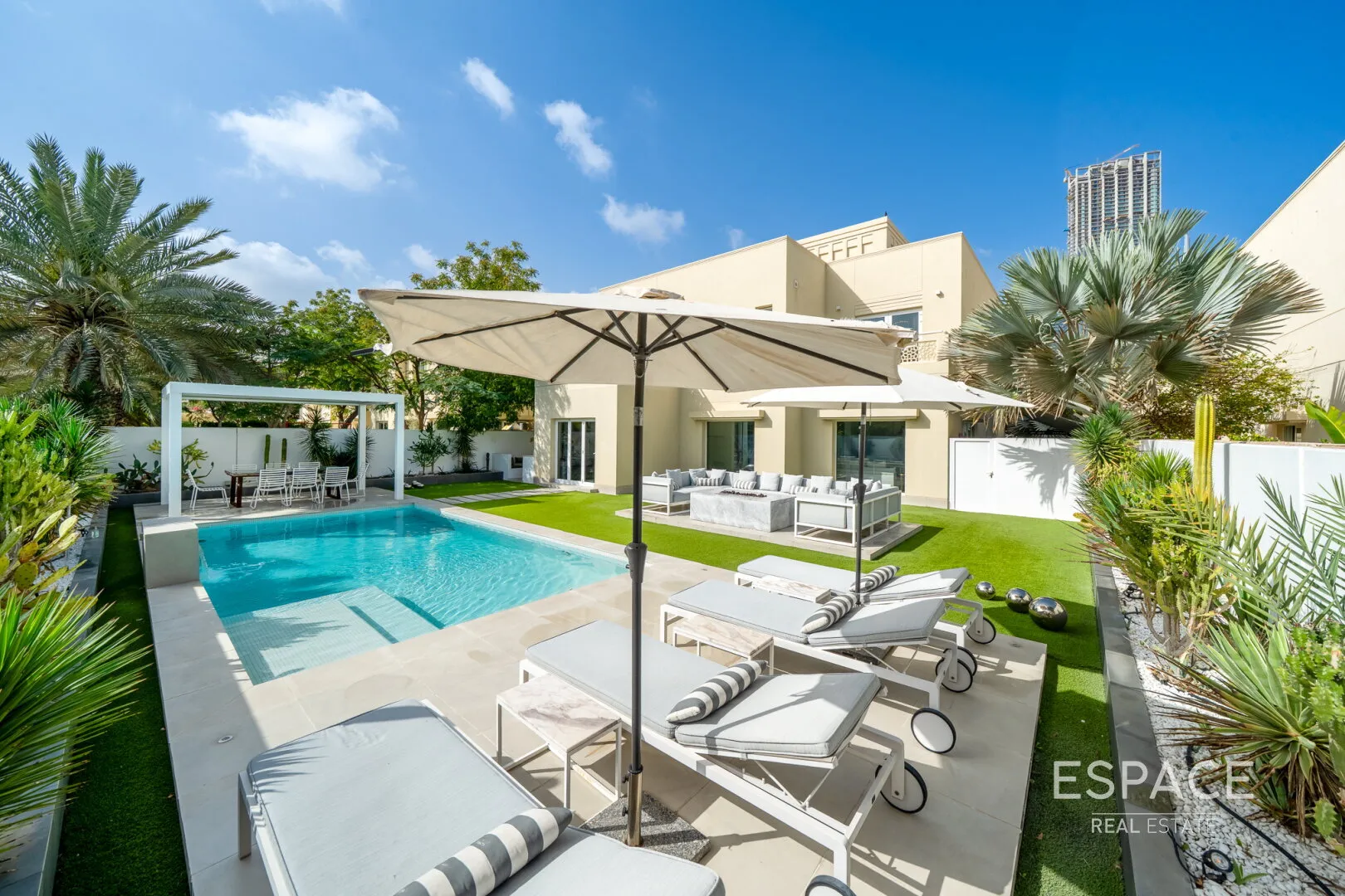 single static gallery