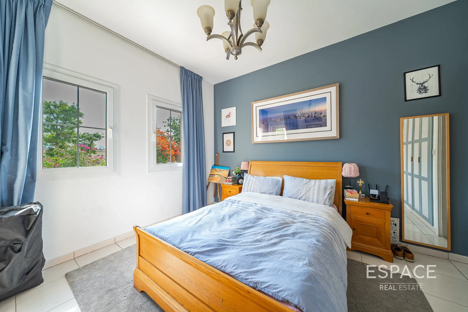 PropertiesGalleryCamera