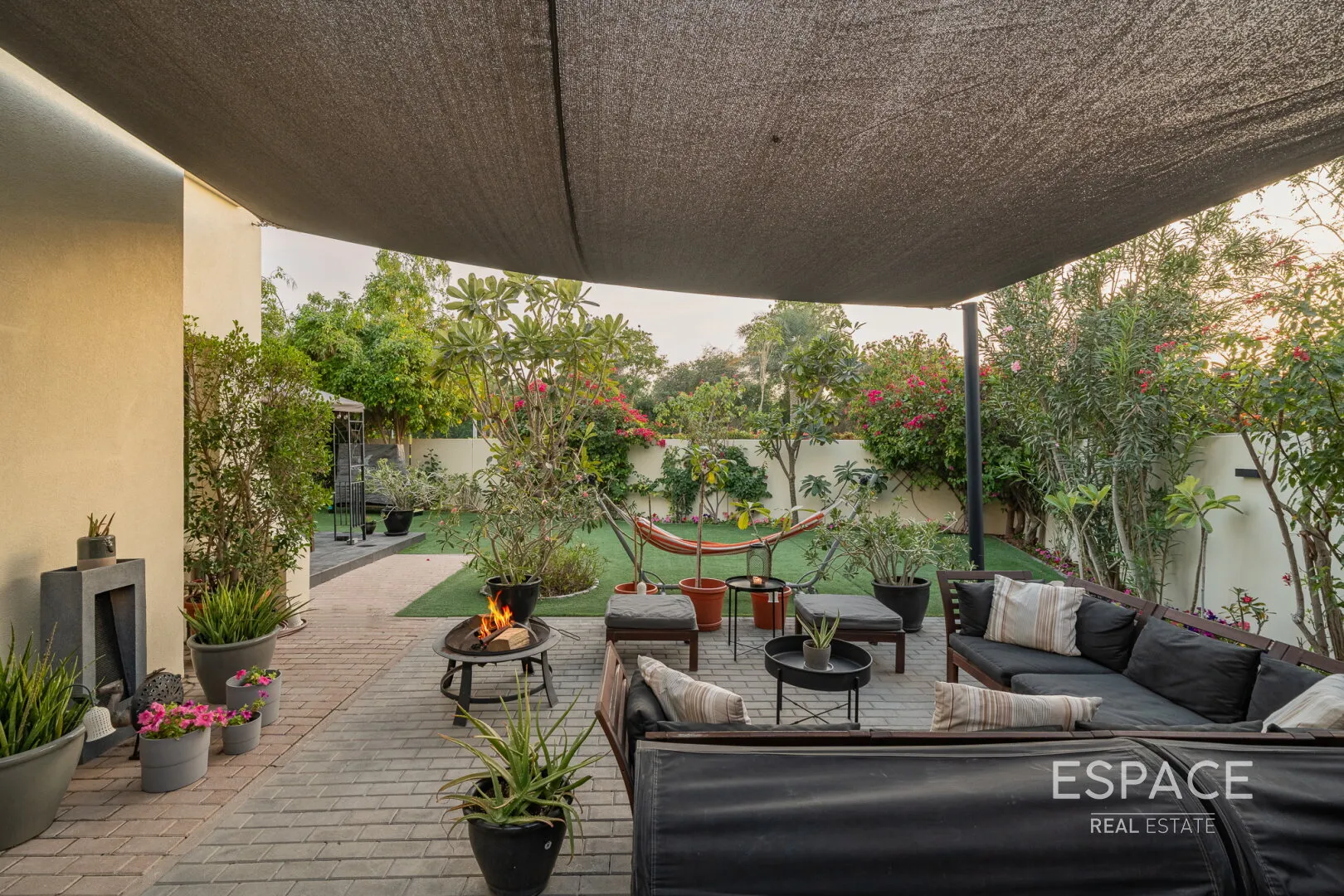 PropertiesGalleryCamera