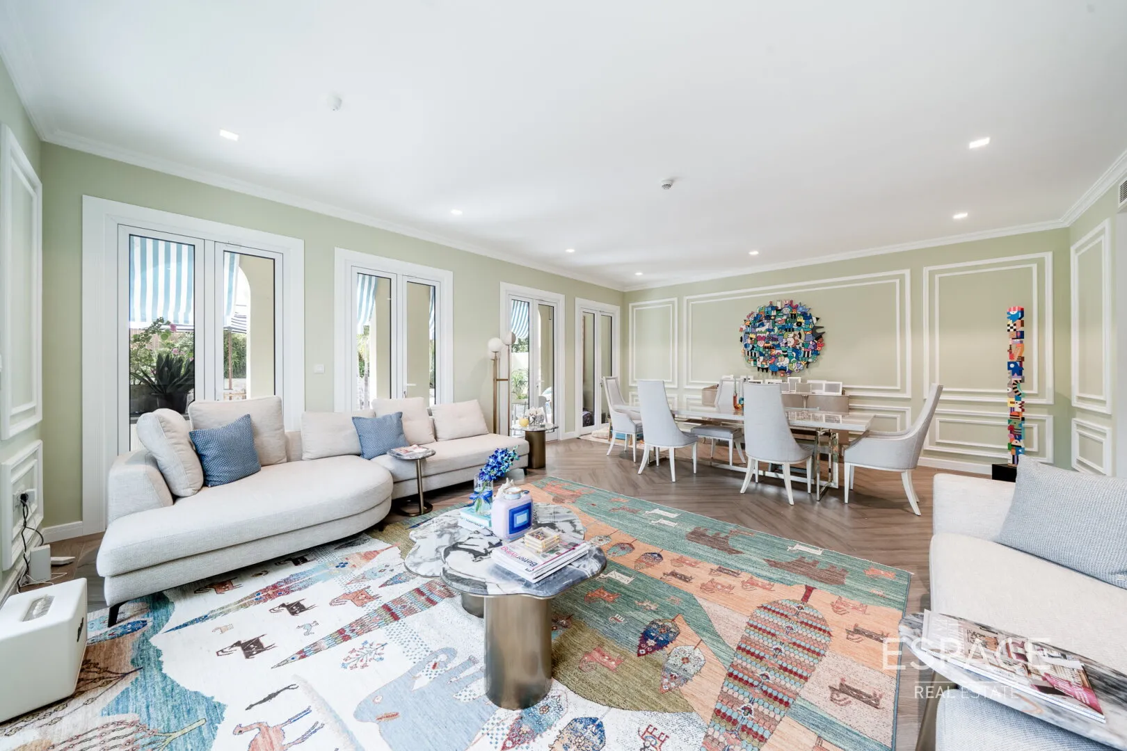 single static gallery