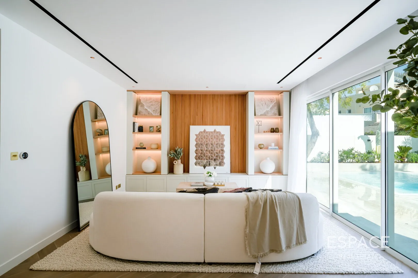 single static gallery