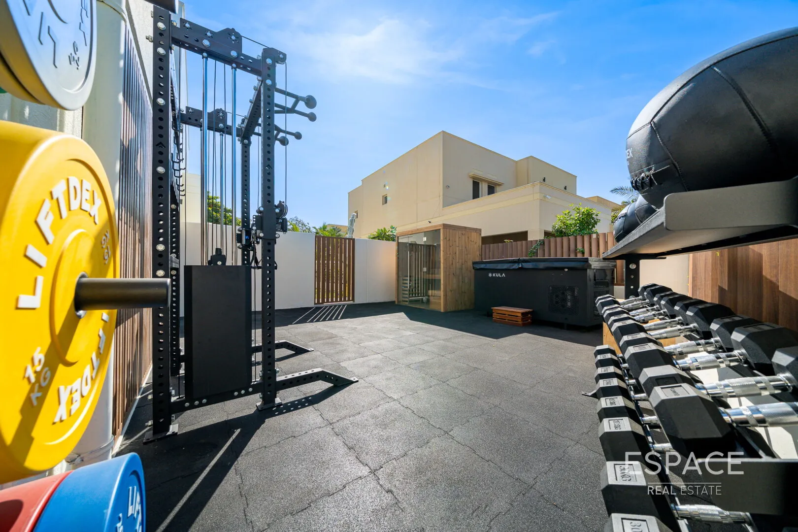 PropertiesGalleryCamera