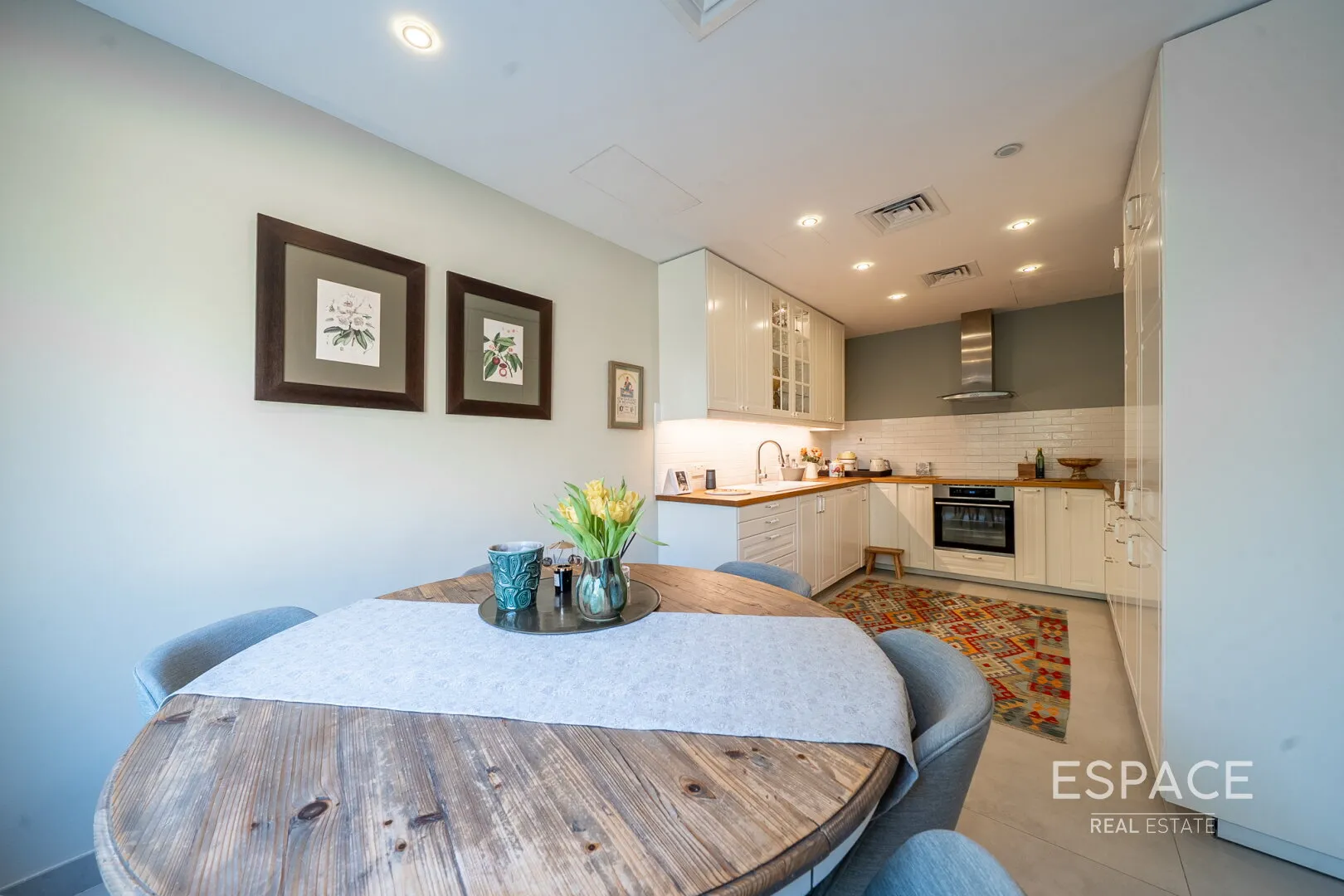 single static gallery