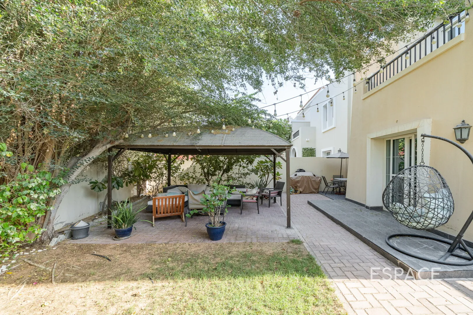 PropertiesGalleryCamera
