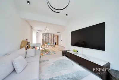 Harmony 1, Tilal Al Ghaf, Dubai - Espace