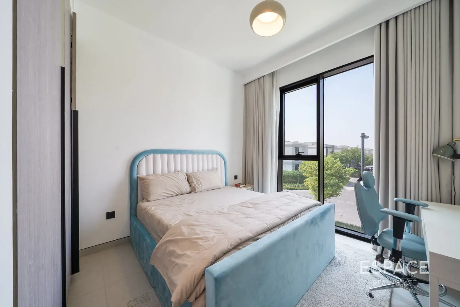 PropertiesGalleryCamera