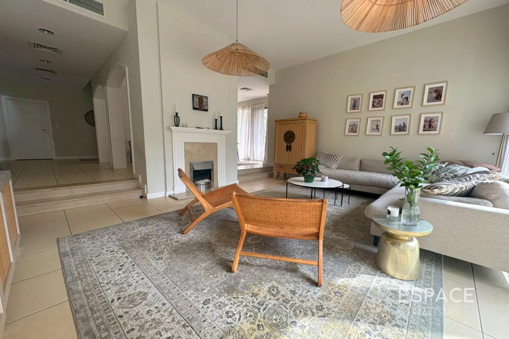 single static gallery