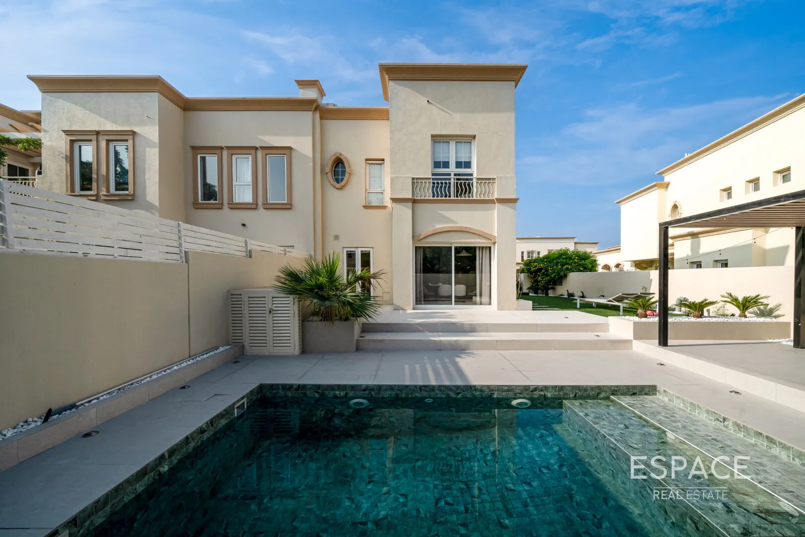 single static gallery