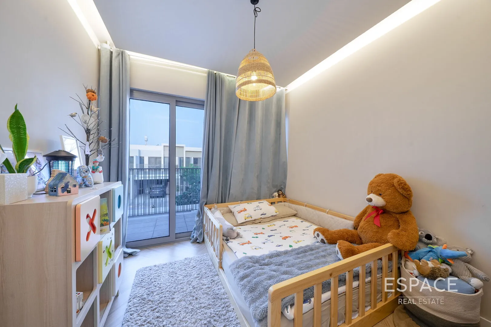 PropertiesGalleryCamera