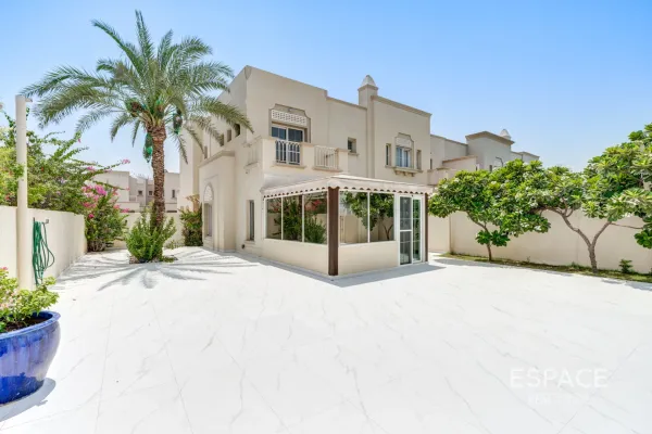 Springs 15, Springs, Dubai - Espace