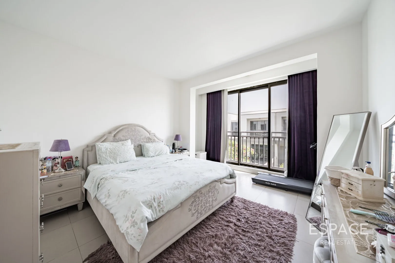 PropertiesGalleryCamera