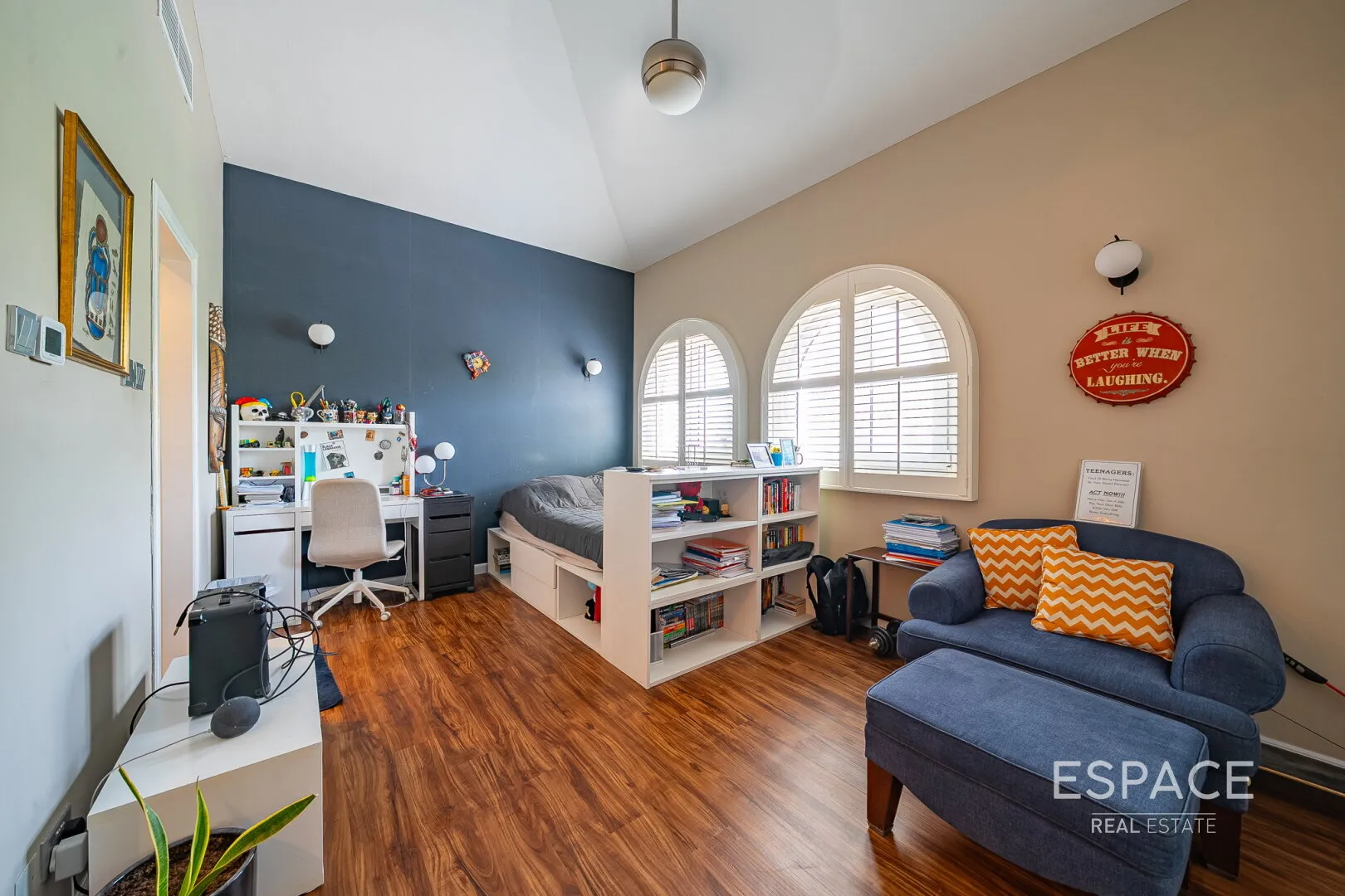 PropertiesGalleryCamera