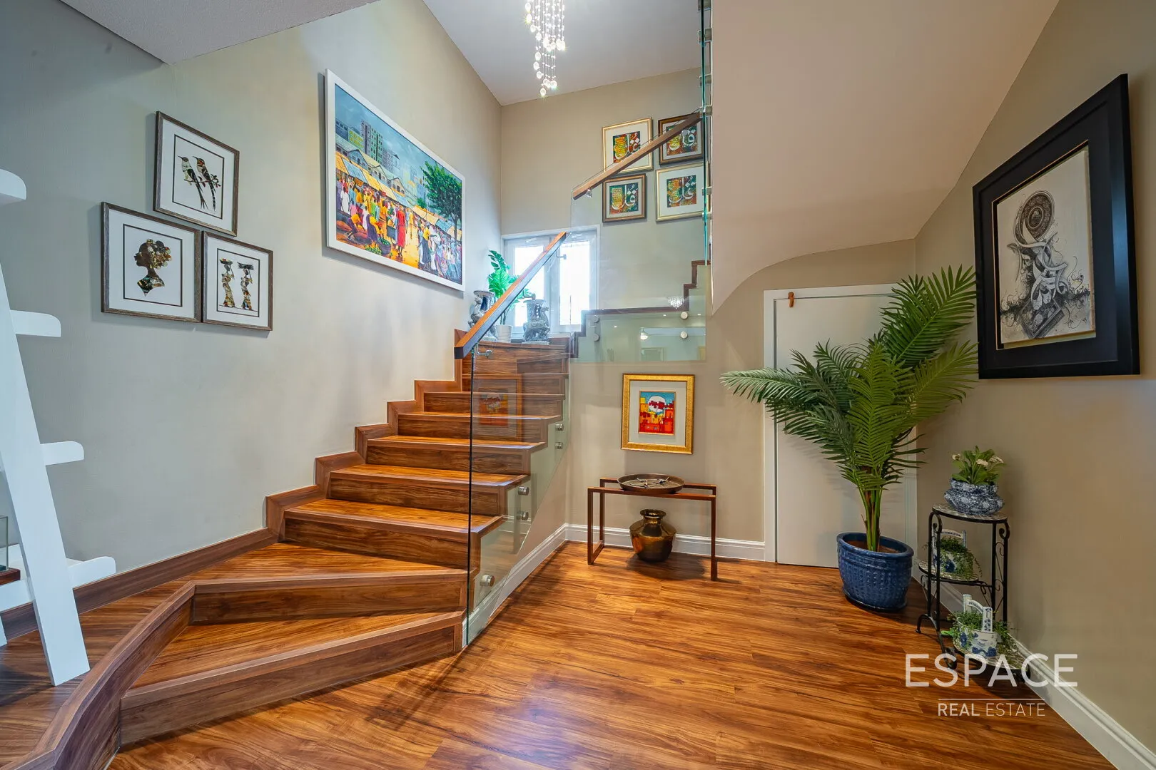 PropertiesGalleryCamera
