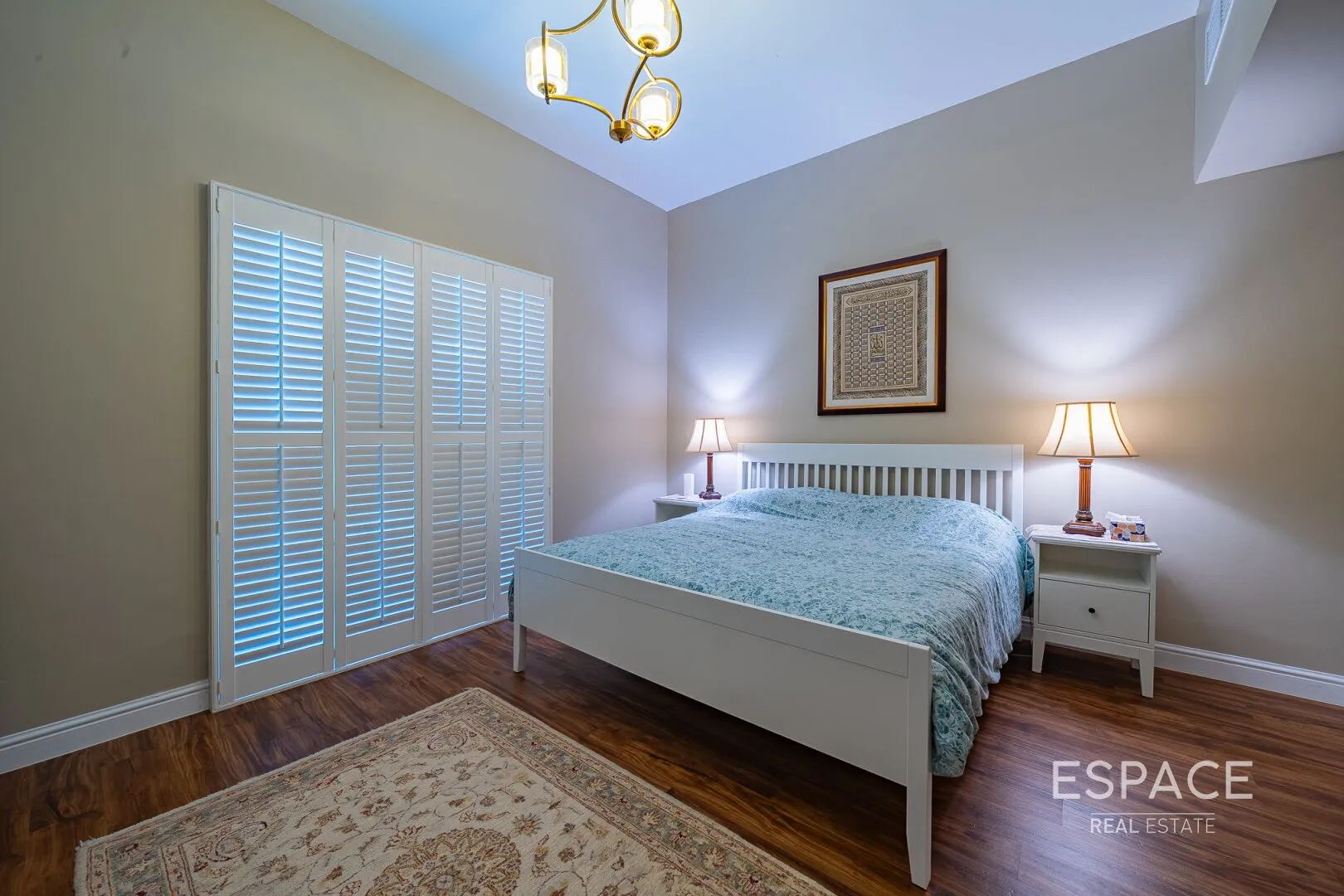 PropertiesGalleryCamera