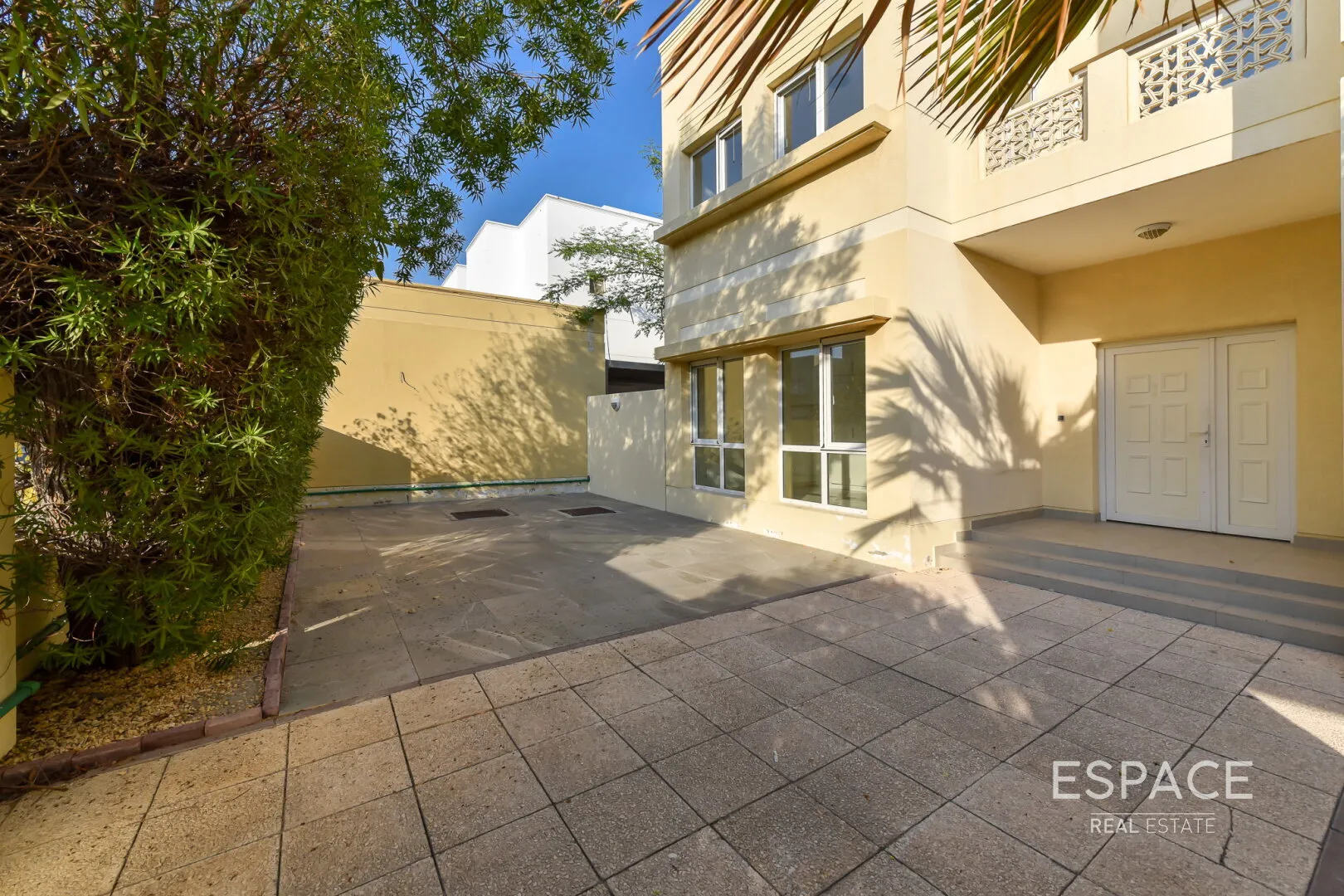PropertiesGalleryCamera