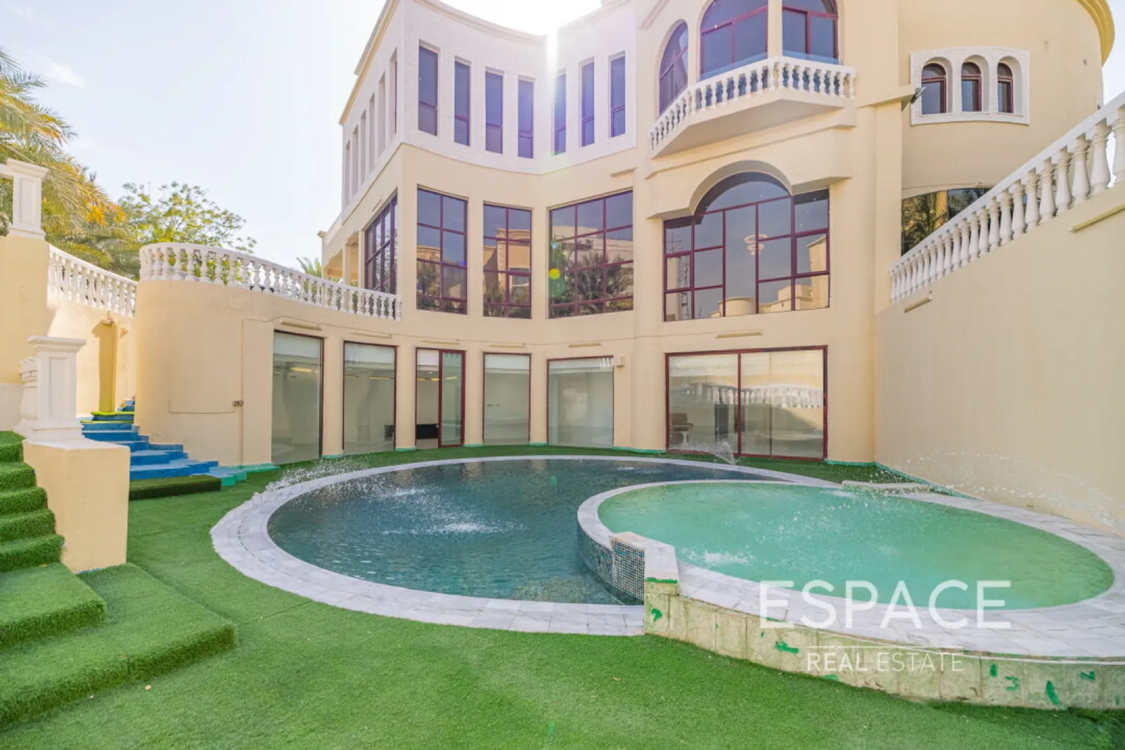 PropertiesGalleryCamera
