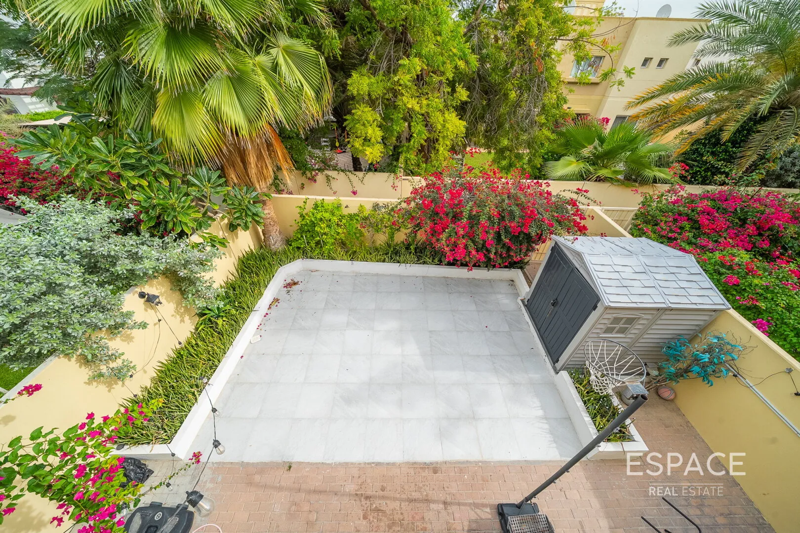 PropertiesGalleryCamera