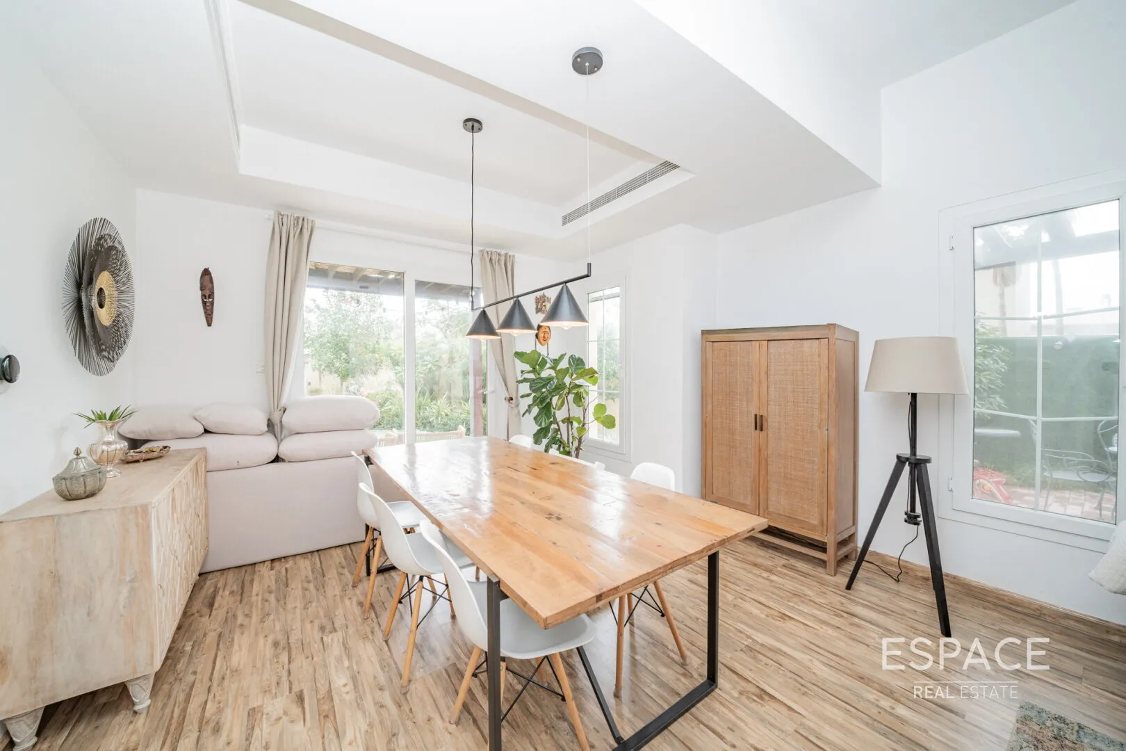 single static gallery