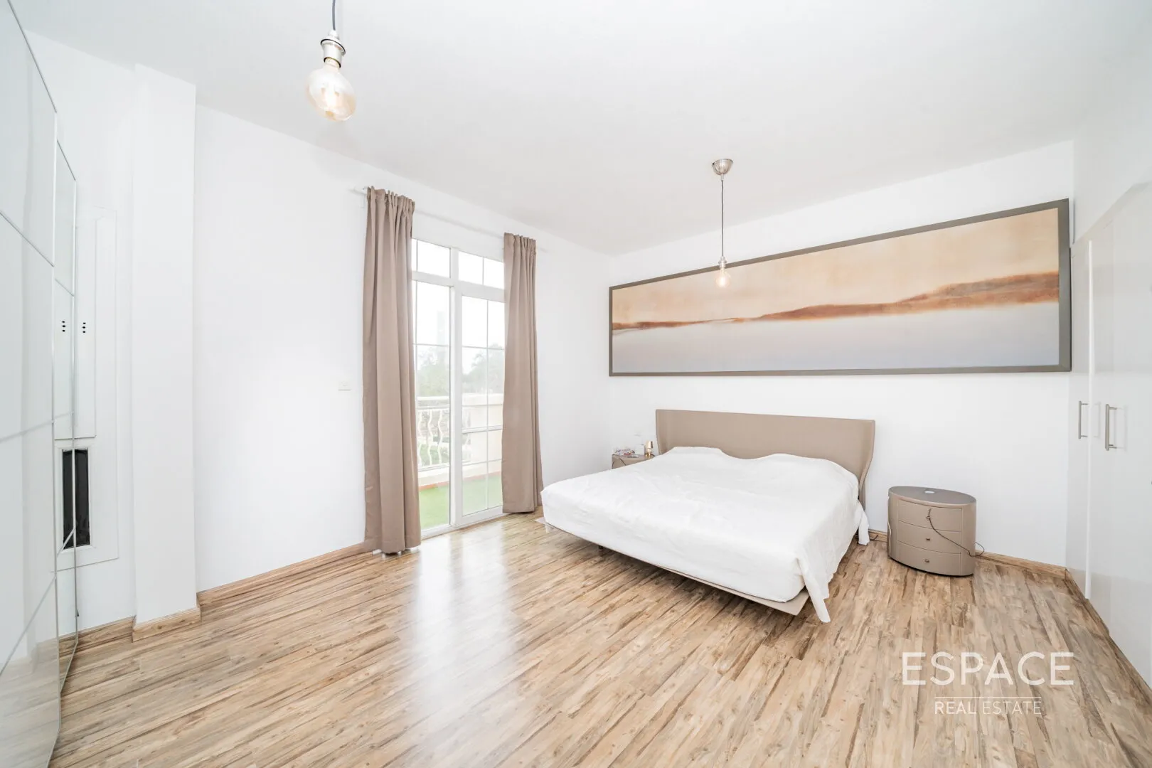 single static gallery