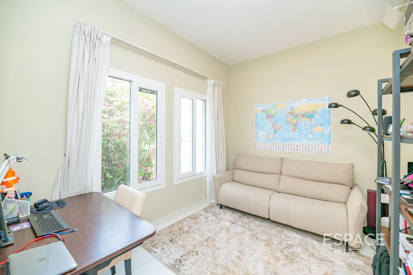 PropertiesGalleryCamera