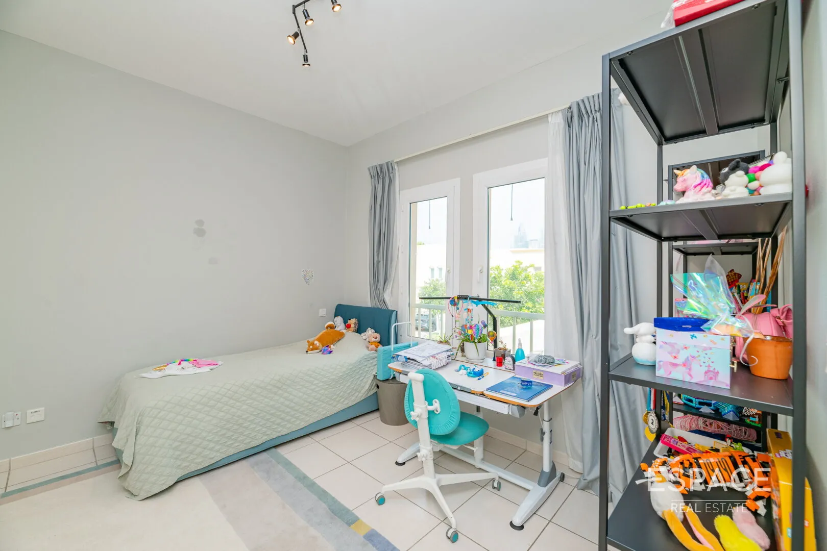 PropertiesGalleryCamera